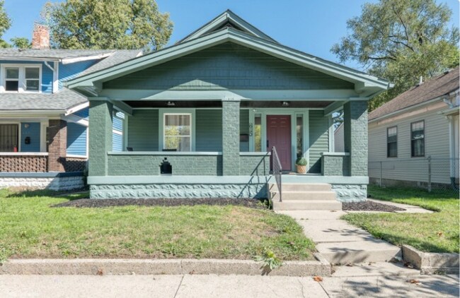 Photo - Stunning 3 bedroom , 1 bath in Tuxedo Park Apartment