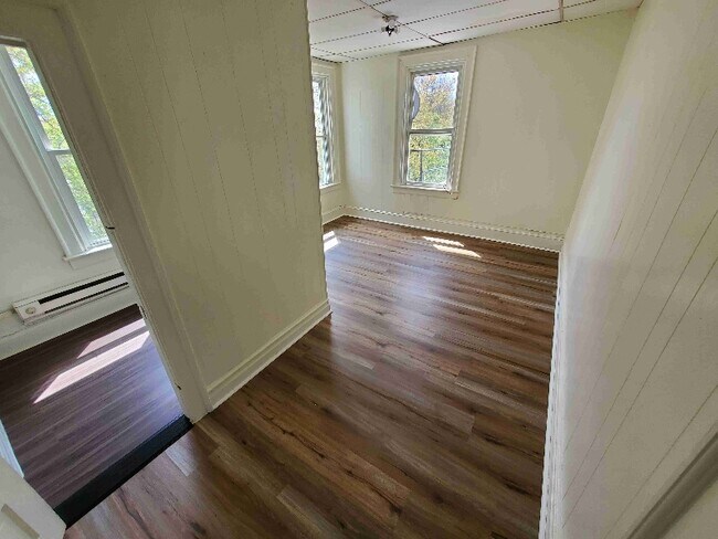 Foto del edificio - 534 N Plum St