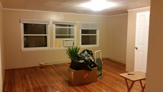 Foto del edificio - 414 Perrin St