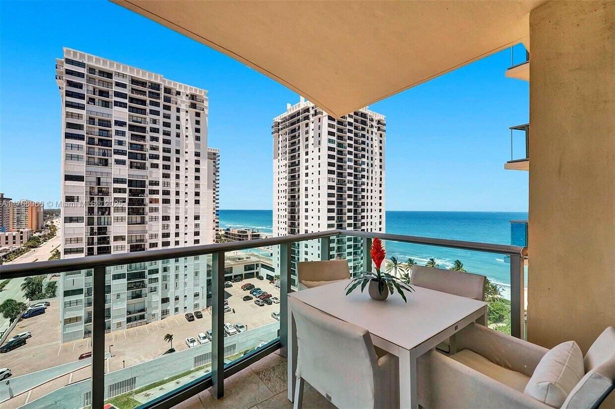 Primary Photo - 2501 S Ocean Dr