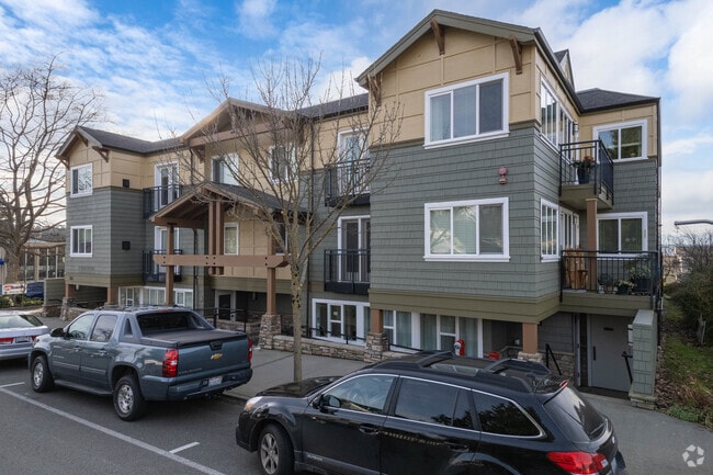 Exterior - 128 4th Ave S