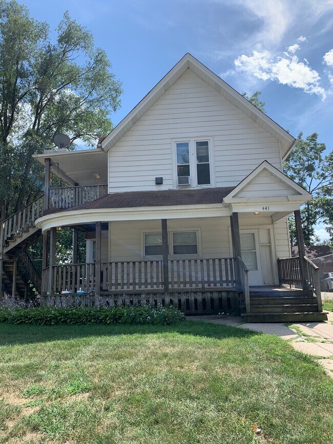 Foto del edificio - 441 Addison St