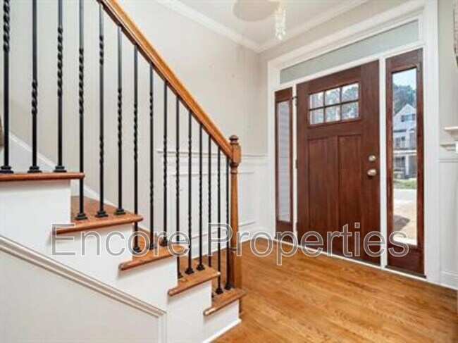 Building Photo - 301 Marshcroft Way