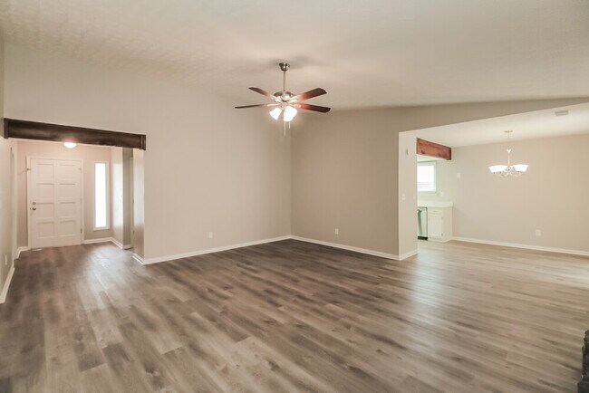 Building Photo - 528 Blue Cedar Ct