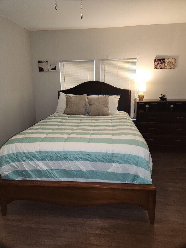 Building Photo - 7136 Avenue N