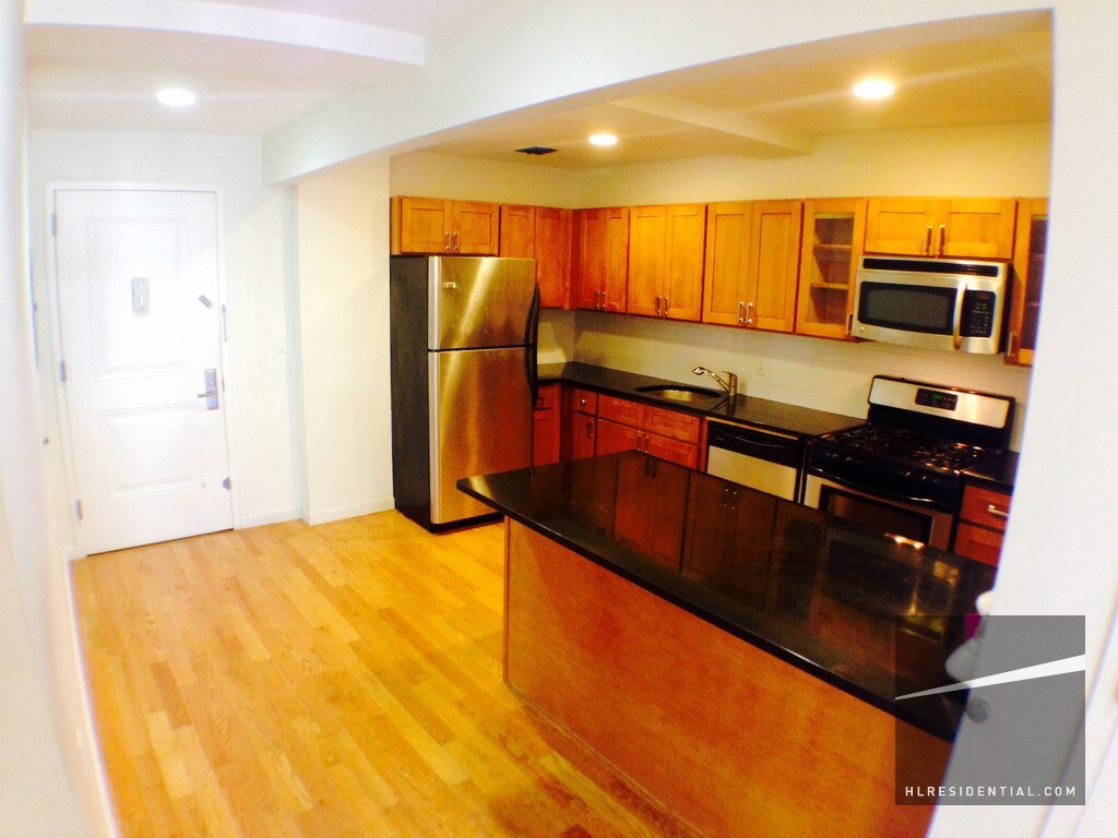 Foto principal - 3110 23rd St