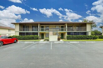 Building Photo - 6299 Chasewood Dr