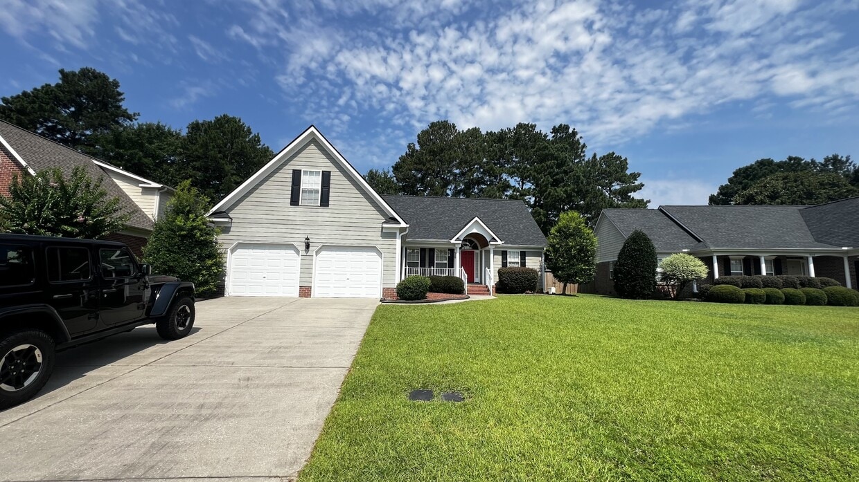 Primary Photo - 928 Dalmore Dr