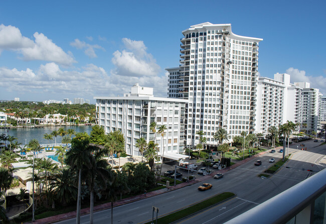 Building Photo - 5601 Collins Ave