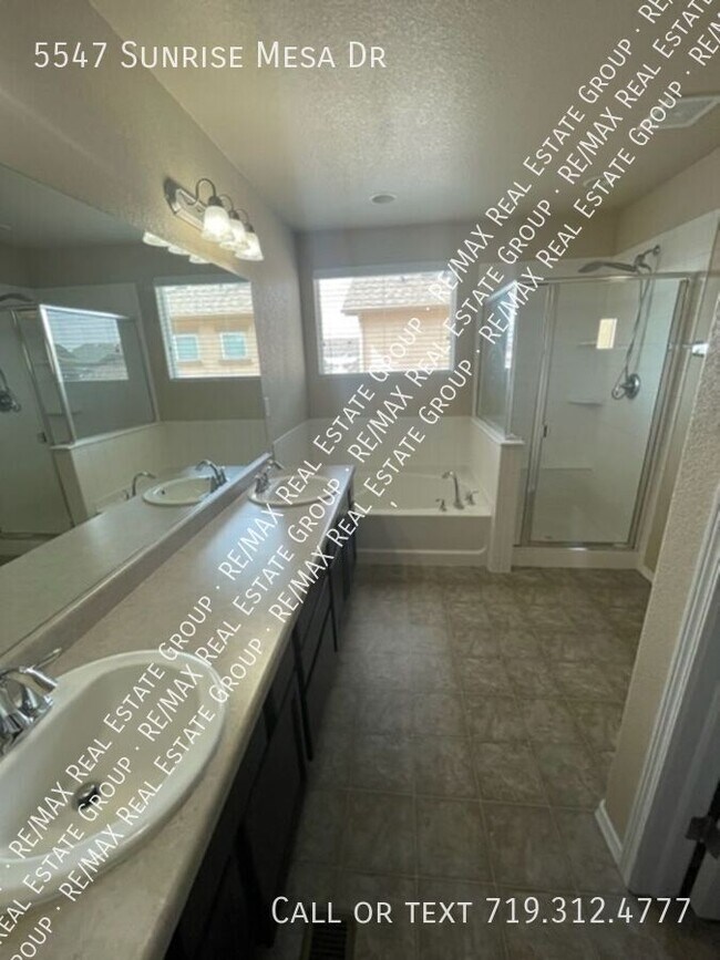 Building Photo - 5547 Sunrise Mesa Dr