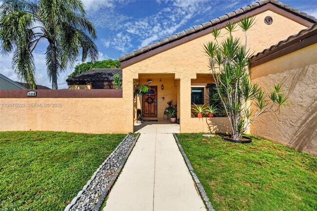 Foto del edificio - 15660 SW 152nd Pl