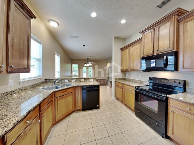 Foto del edificio - 700 Porto Cristo Ave