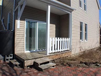 Building Photo - 523 Lowell St