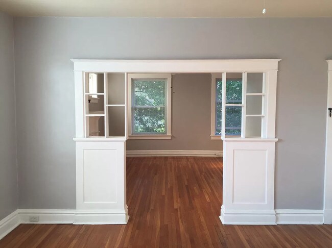 Foto del edificio - 5302 Sutherland Ave