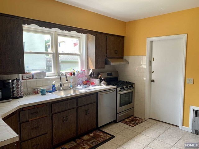 215 Saddle River Rd Unit 2, Saddle Brook, NJ 07663 - Apartment for Rent