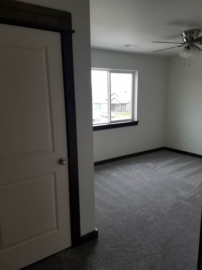 Foto del edificio - 1512 Butler Creek Ave
