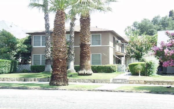 Building Photo - 205 W Fern Ave