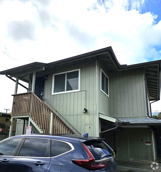 Building Photo - 45-136-67 Waikalua Rd