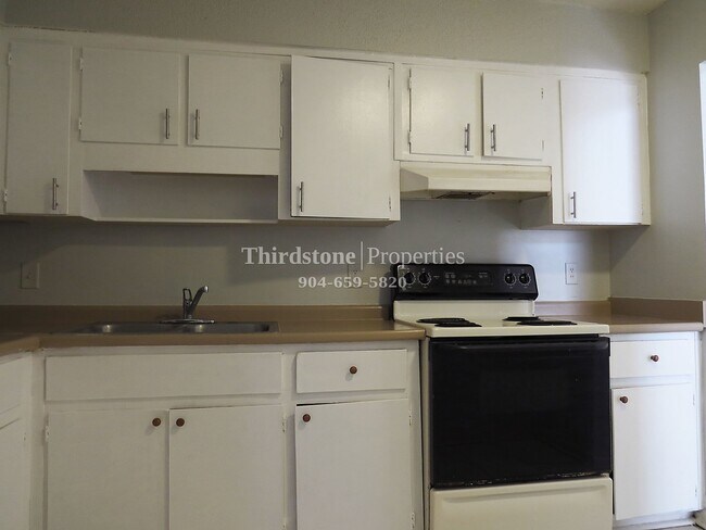 Foto del edificio - 8124 San Jose Manor Dr E APT 3, Jacksonvil...