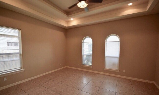 Foto del edificio - 1919 W Ventura Dr