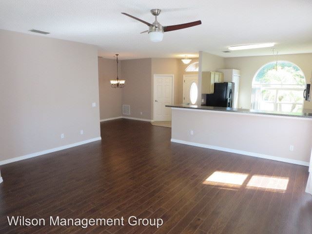 Building Photo - 346 Woodbury Pines Cir
