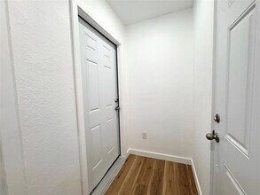 Building Photo - 3204 Avenue K
