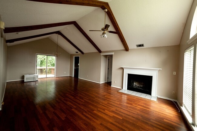 Building Photo - Charming 3-Bedroom Home in Old Hickory