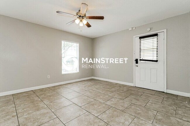 Foto del edificio - 3 Bedroom Pet-Friendly Home in Greenacres, FL with Main Street Renewal