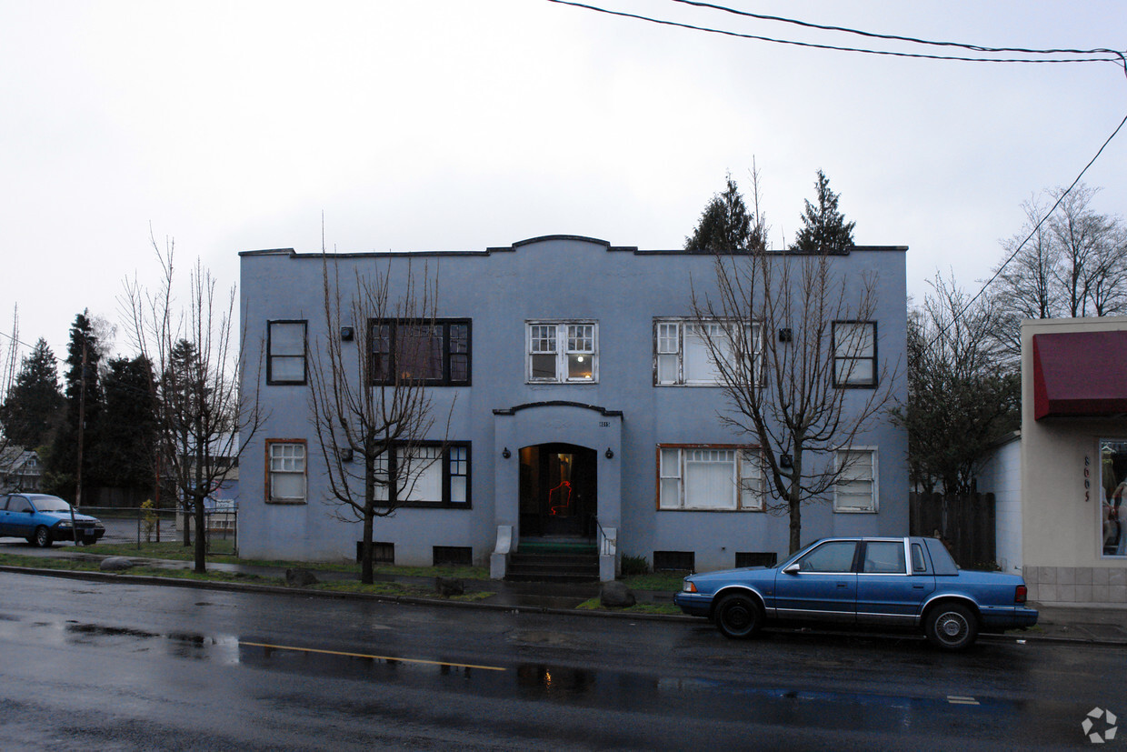 Foto del edificio - 8015 N Lombard St