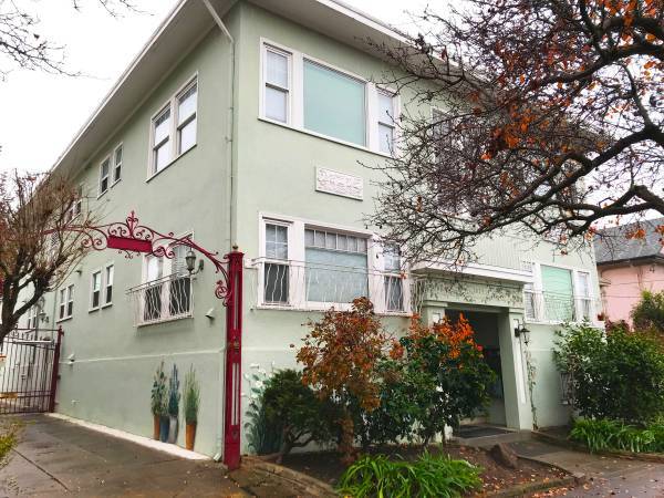 Primary Photo - 1039 45th St