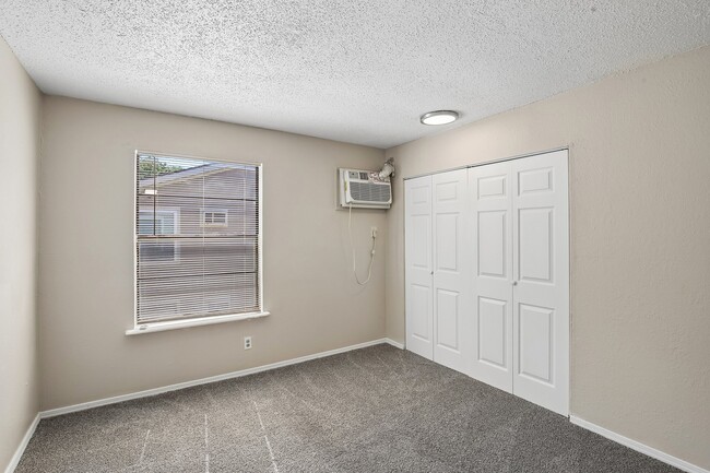 10-web-or-mls-521 Sundown Dr-S0907-010.jpg - Pleasant Grove Apartments