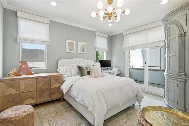 Photo - 633 12th St House