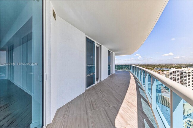 Foto del edificio - 2711 S Ocean Dr