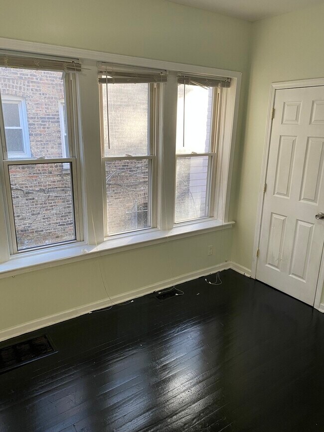 Foto del edificio - 8352 S Peoria St