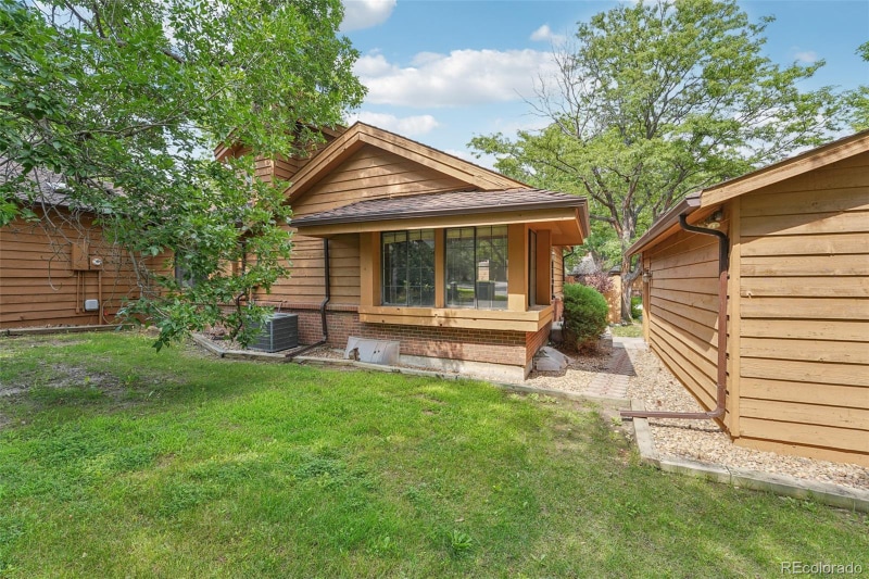 Primary Photo - 59 S Eagle Cir