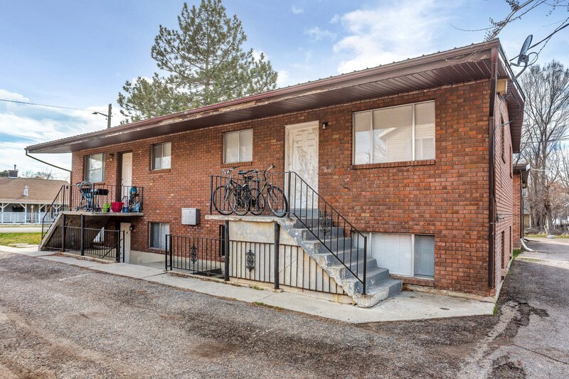 539 Swenson Ave Unit 2, Springville, UT 84663 Condo for Rent in