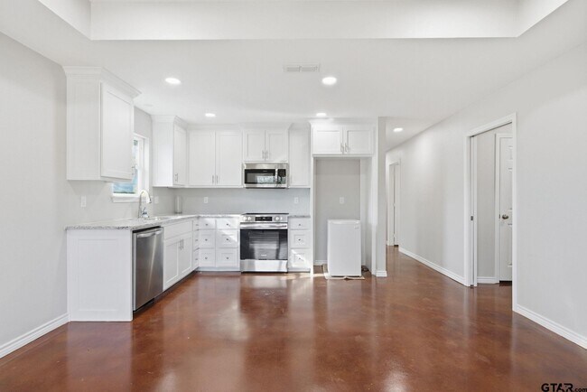 Foto del edificio - 336 Timberline Dr