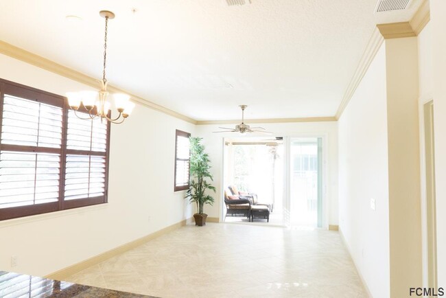 Building Photo - 45 Riverview Bend S