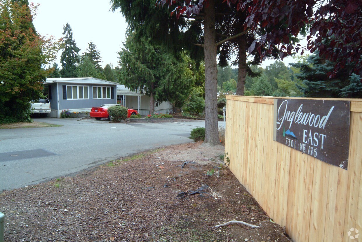 Foto principal - 7301 NE 175th St