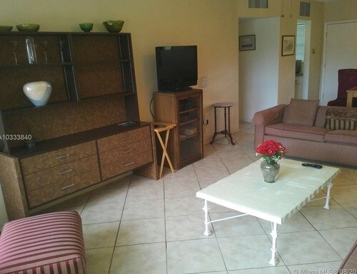 Foto del edificio - 2790 NE 201st Terrace