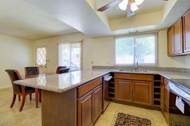 Foto del edificio - 1501 W Hazelwood St