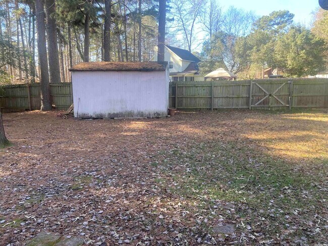 Building Photo - 7 Yazoo Cir