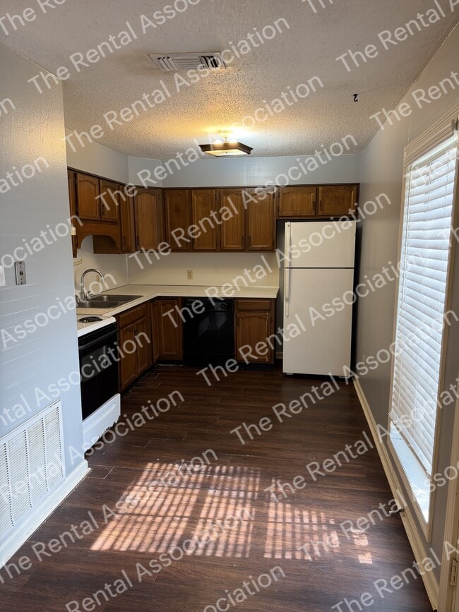 Building Photo - 3018 Zachry Ave