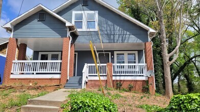 Building Photo - 1169 Arlington Ave SW
