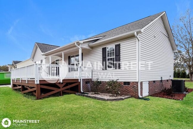 Building Photo - 85 MEADE DR, FOUR OAKS, NC 27524