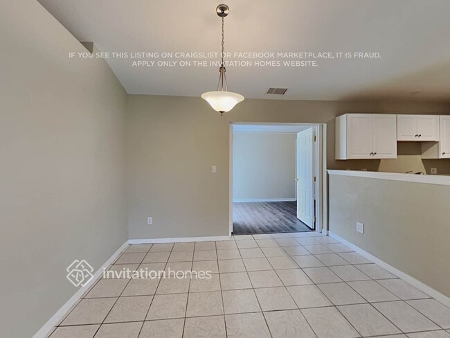 Building Photo - 2252 S Chamberlain Blvd