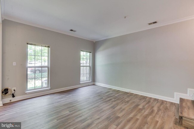 Building Photo - 46394 Monocacy Square