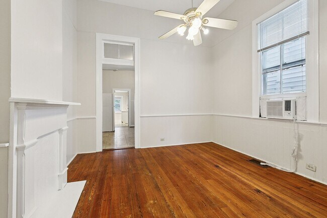 Foto del edificio - 1830 Elysian Fields Ave