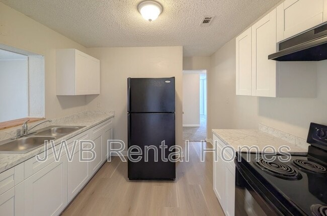 Foto del edificio - 6829 Van Gundy Rd