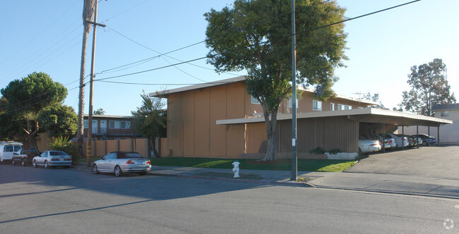 Building Photo - Sunrise Apartments